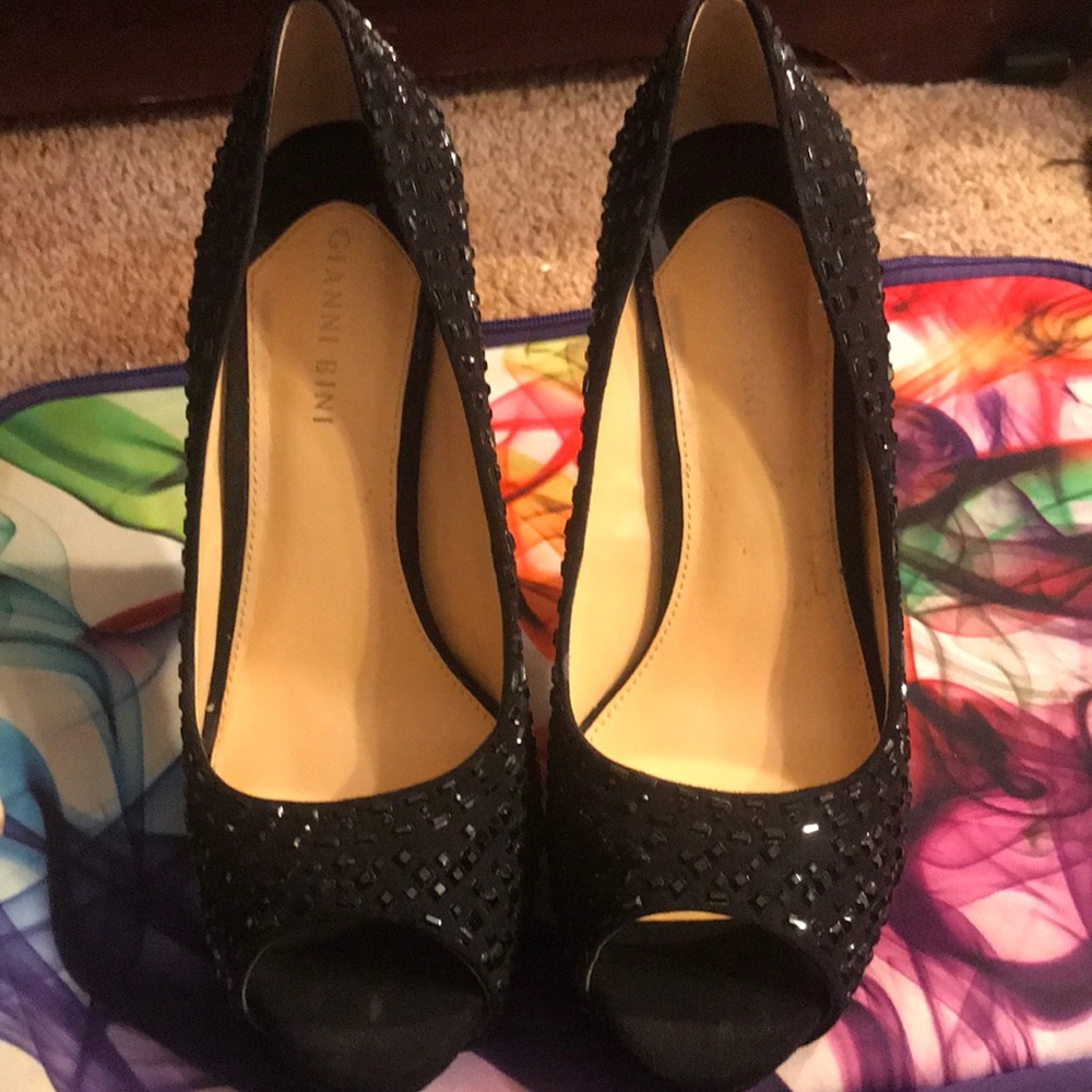 Black Dazzled Heels